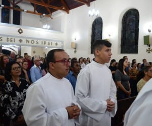 Dom Paulo recebe no Seminário São José Novos Seminaristas