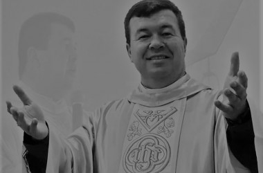 Diocese de Garanhuns dá último adeus ao Padre Edson Viana