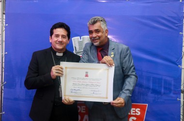 Dom Paulo Jackson Recebe o título de Mérito Religioso 
