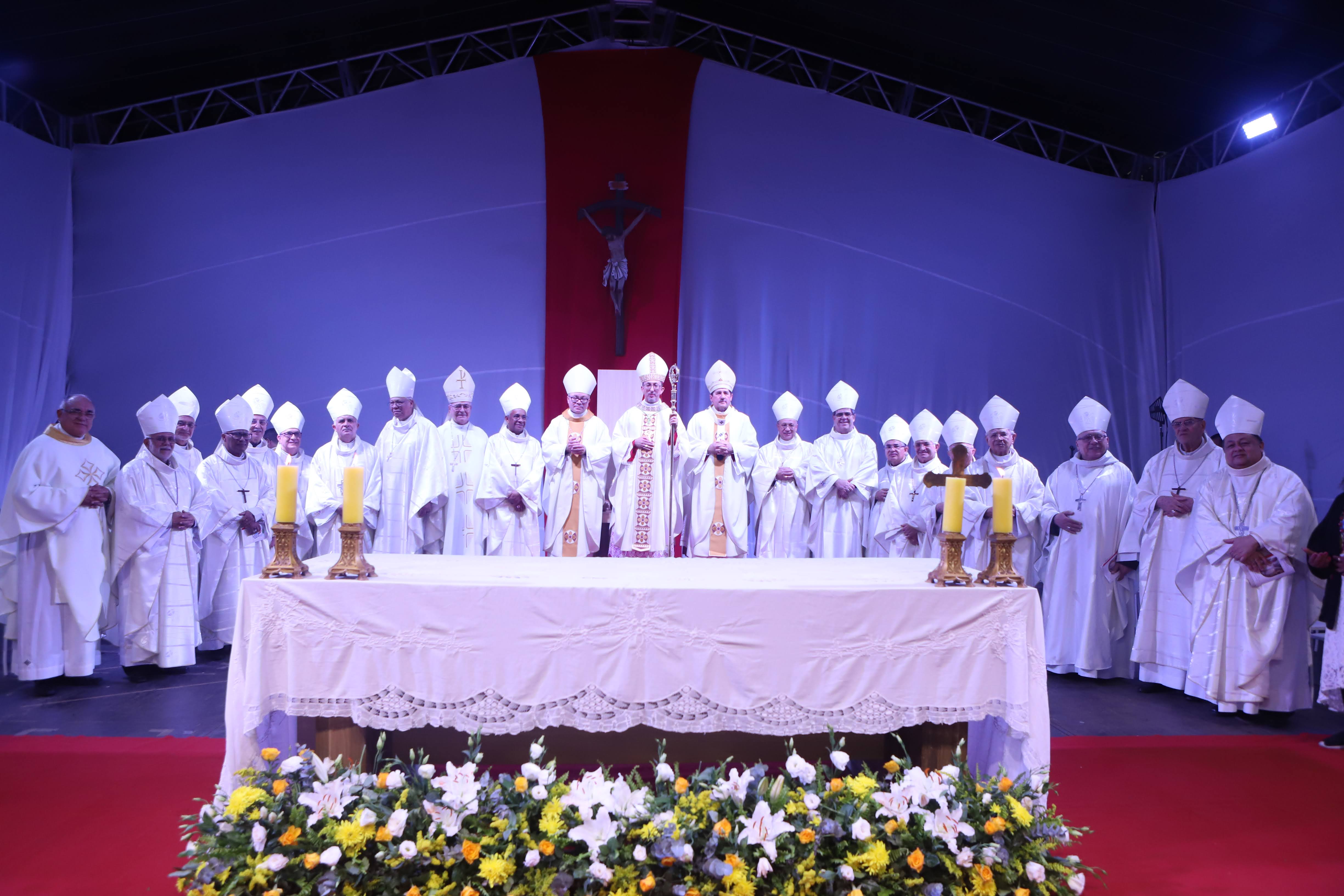 Dom Agnaldo Temóteo toma posse como décimo segundo bispo Diocesano de Garanhuns