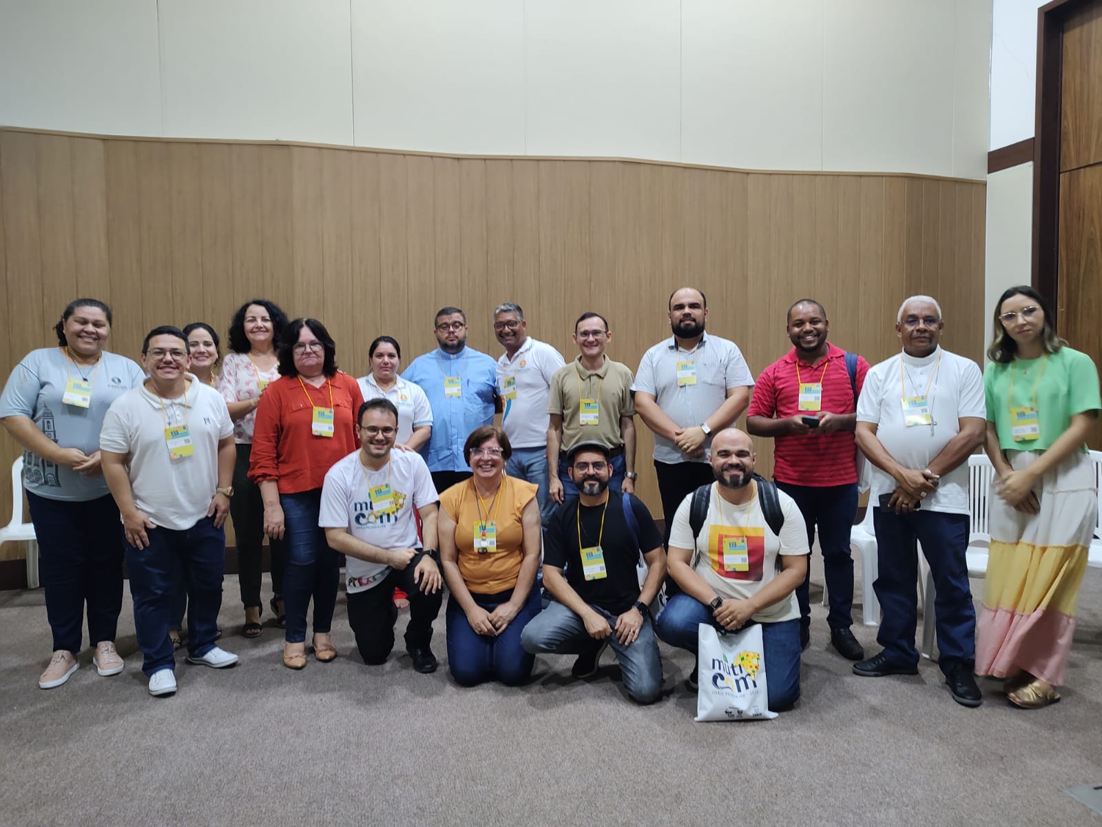 DÉCIMO TERCEIRO MUTIRÃO BRASILEIRO DE COMUNICAÇÃO