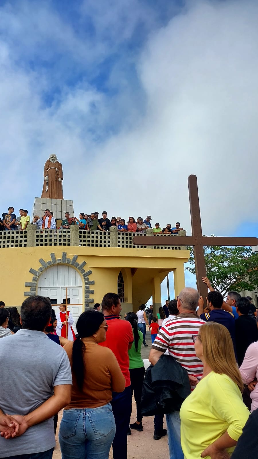 Caminhada penitencial das Paróquias São Caetano e São José