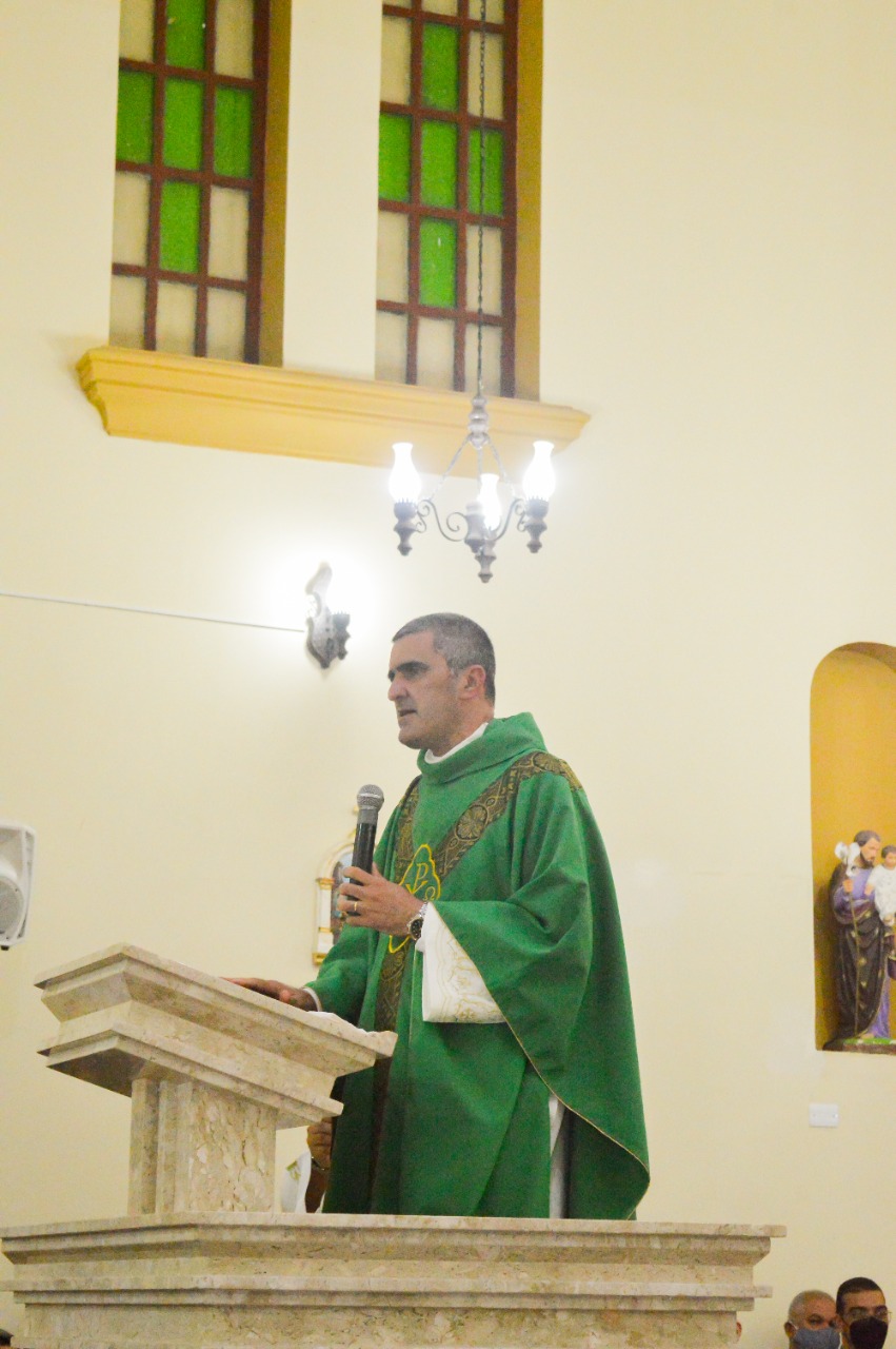 Paróquia de Nossa Senhora da Conceição em Canhotinho - PE recebe novo Pároco